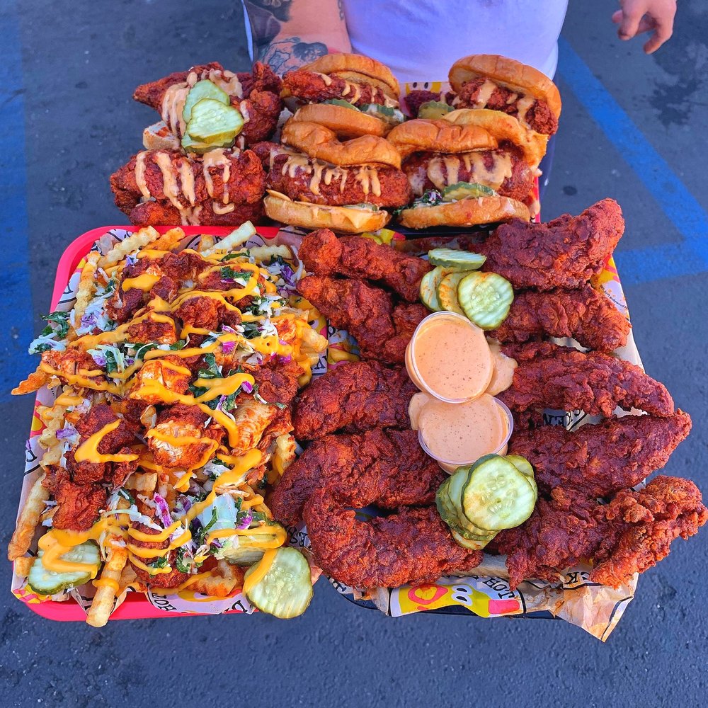 Dave's Hot Chicken Tray
