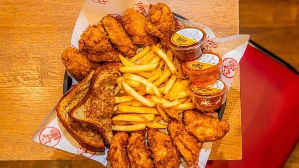 Slim Chickens Restaurant